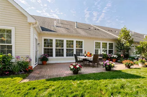 Exterior - 39 Kimberly Dr #39, Westhampton, NY 11977 photo 5 of 7