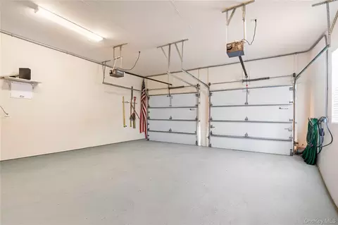 Other - 39 Kimberly Dr #39, Westhampton, NY 11977 photo 6 of 11