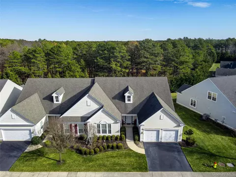 View/Area - 39 Kimberly Dr #39, Westhampton, NY 11977 photo 8 of 8