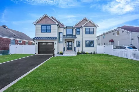 2386 Marlboro St, East Meadow, NY 11554