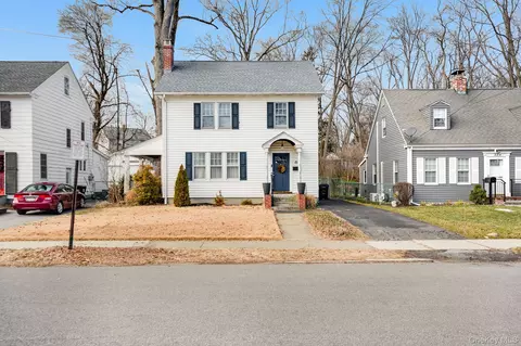 31 Wilson Blvd, Poughkeepsie, NY 12603