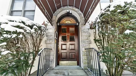 240 Alpine Pl #2B, Eastchester, NY 10707
