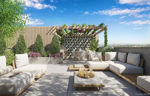 58-01 Queens Blvd #2E, New York, NY 11377