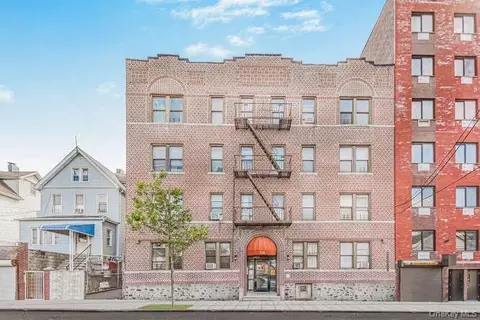 724 E 216 St #2C, New York, NY 10467