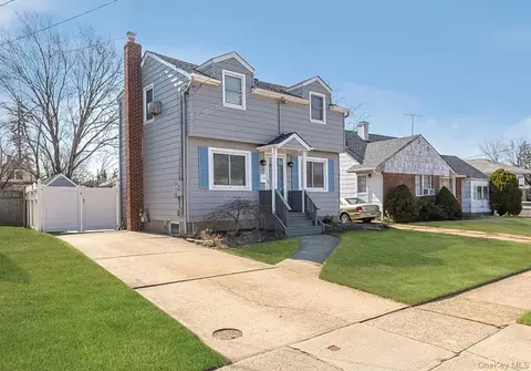 2718 Anthony Ave, Bellmore, NY 11710