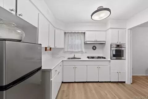 5824 Fieldston Rd, New York, NY 10471