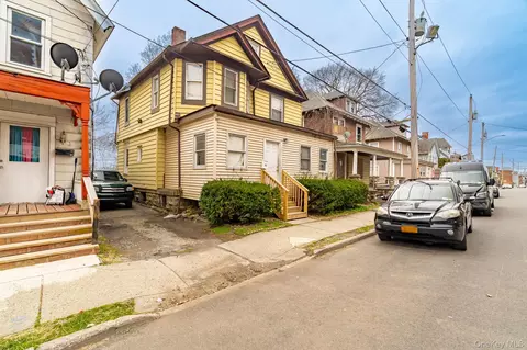 86 Linden Ave, Middletown, NY 10940