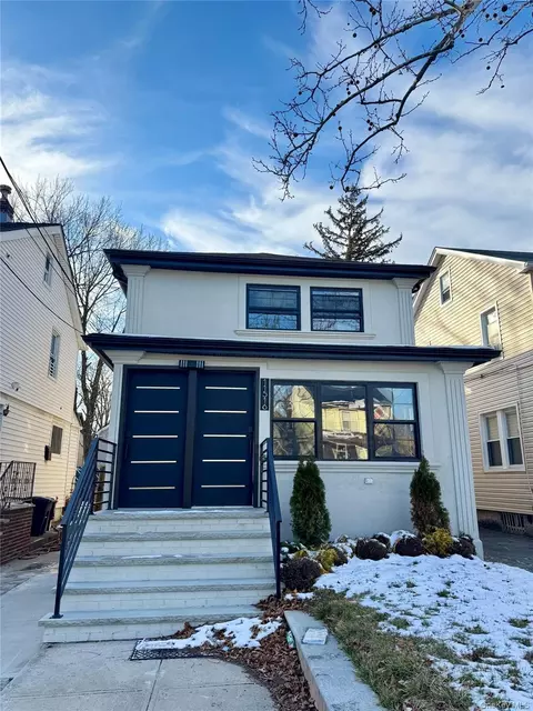 115-16 199th St, New York, NY 11412