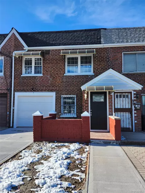 13316 Centreville St, New York, NY 11417