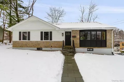 331 Alta Vista Dr, Yonkers, NY 10710