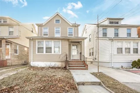 24018 144th Ave, New York, NY 11422