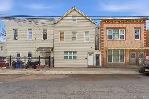 87-03 95th Ave, New York, NY 11416