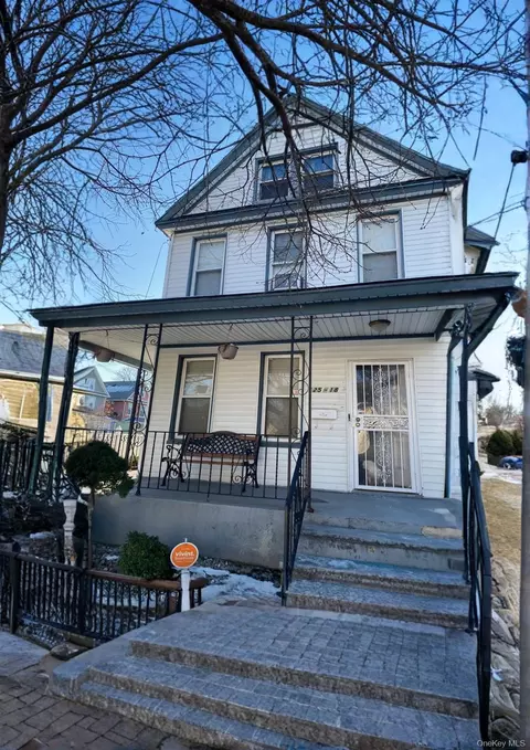 125-18 97th Ave, South Richmond Hill, NY 11419