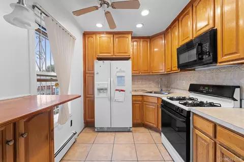 4326 Boyd Ave, New York, NY 10466