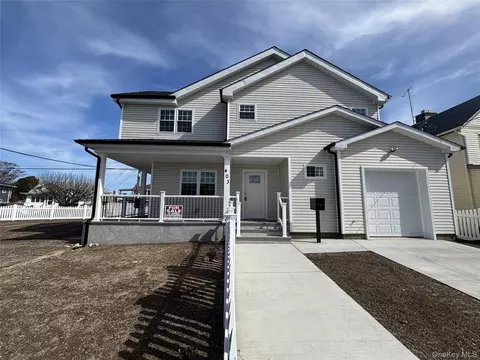 403 S Bayview Ave, Freeport, NY 11520