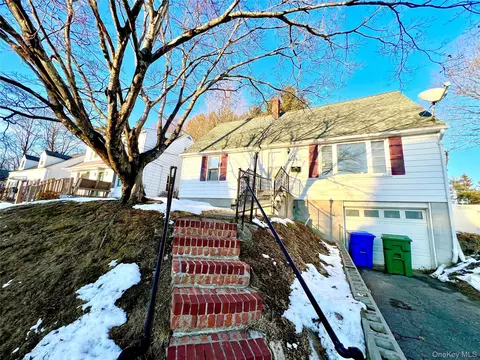 23 Independence Ave, Middletown, NY 10940