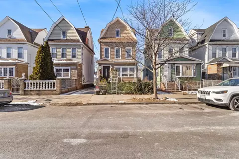 11748 140th St, Jamaica, NY 11436