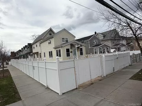 14018 Foch Blvd, Jamaica, NY 11436
