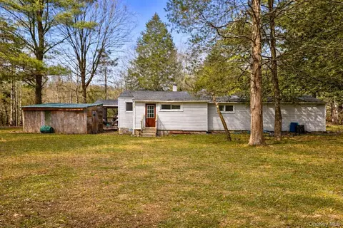 40 Potic Creek Rd, Coxsackie, NY 12051