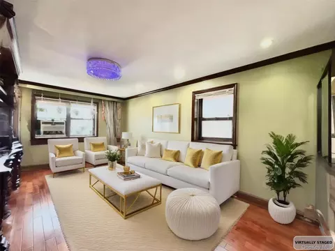 29-30 137th St #4D, New York, NY 11354