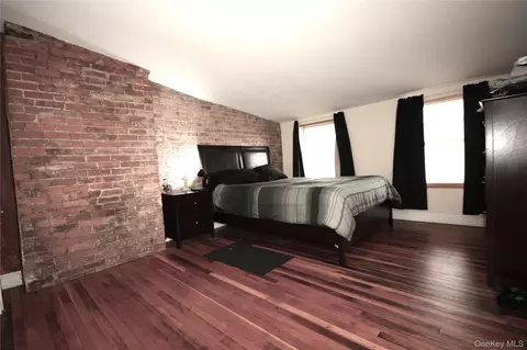 Bedroom - 328 Main St, Poughkeepsie, NY 12601 photo 1 of 1