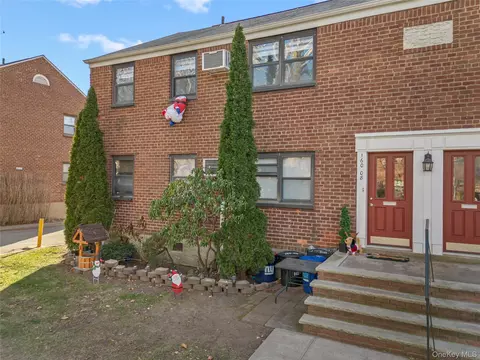 160-08 16th Ave #2ND, Whitestone, NY 11357