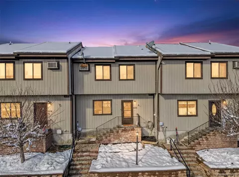 7308 Chelsea Cv N, Beekman, NY 12533