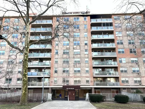 1019 Van Siclen Ave #5G, Brooklyn, NY 11207
