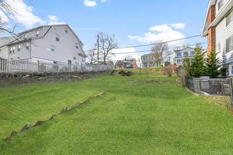 Pinebrook Road, New Rochelle, NY 10801