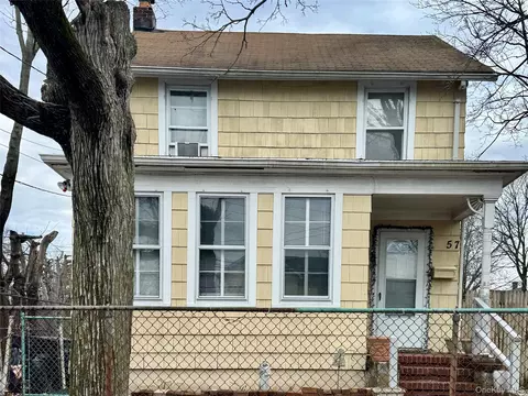 57 2nd Ave, Bay Shore, NY 11706