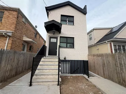 126-22 146 St, Jamaica, NY 11436