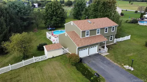 171 County Route 49, Wawayanda, NY 10973