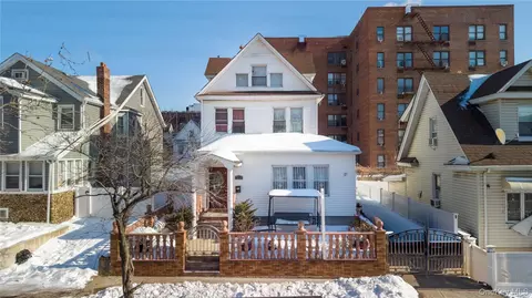 8819 178th St, Jamaica, NY 11432