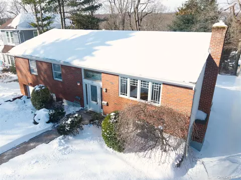 75 Holland Pl, Greenburgh, NY 10530