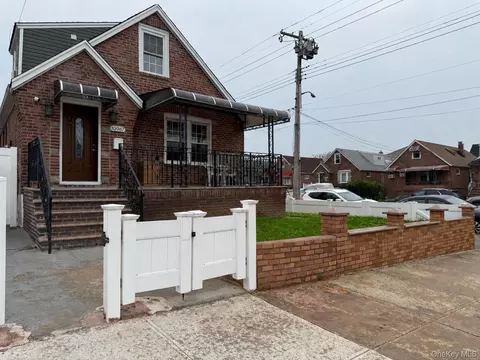 10967 131st St, South Ozone Park, NY 11420
