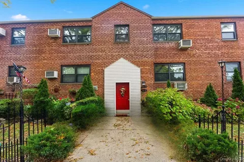 155-24 81st St #110, Howard Beach, NY 11414