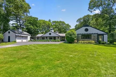 343 Chicken Valley Rd, Glen Head, NY 11545