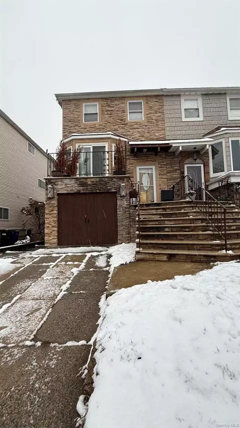 35 Gauldy Ave, New York, NY 10314