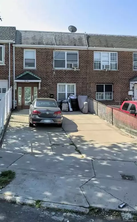 9604 Astoria Blvd, New York, NY 11369