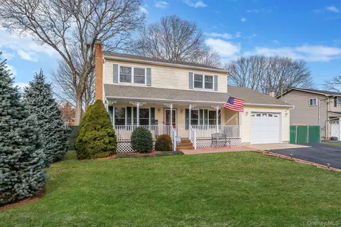 61 Arpage Dr E, Shirley, NY 11967