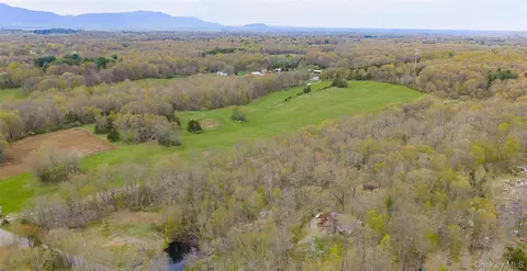 207 Pleasant Vale, Clermont, NY 12583