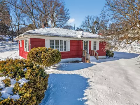 220 Wilbur Blvd, Poughkeepsie, NY 12603