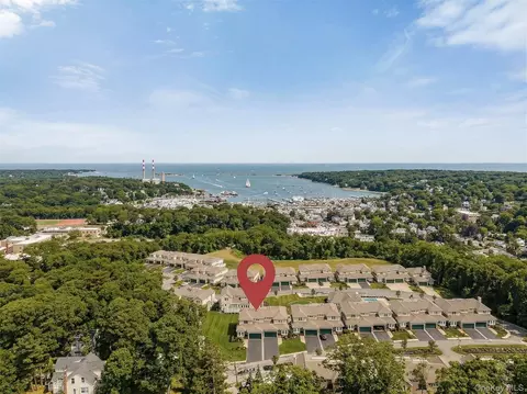 11 Theresa Ln, Port Jefferson, NY 11777