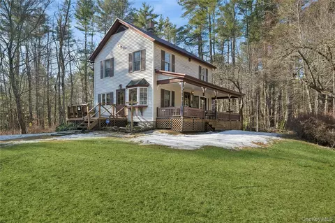 37 Nober Strunk Rd, Tusten, NY 12764