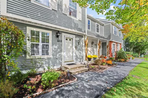 103 Twin Brook Ct, Carmel Hamlet, NY 10512