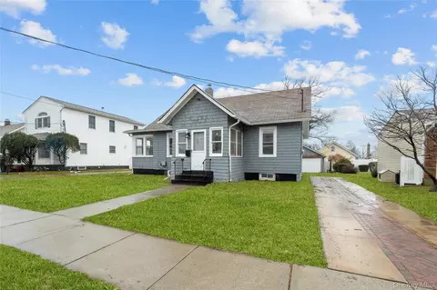172 Juanita Ave, Freeport, NY 11520