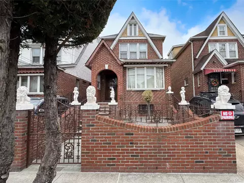 2037 149th St, New York, NY 11357