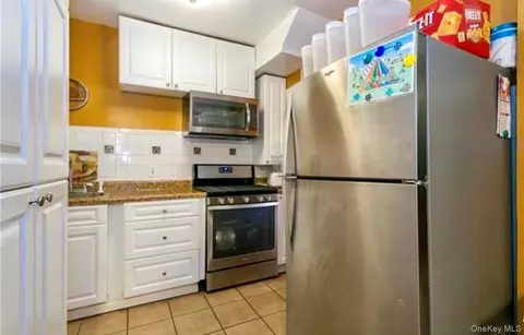 133 W 195th St, New York, NY 10468