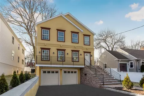 316 E 4th St, Mount Vernon, NY 10553