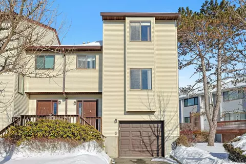 2 Linda Ct, Clarkstown, NY 10954